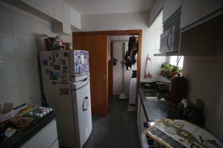 Apartamento para alugar com 71m², 2 quartos e 2 vagasCozinha