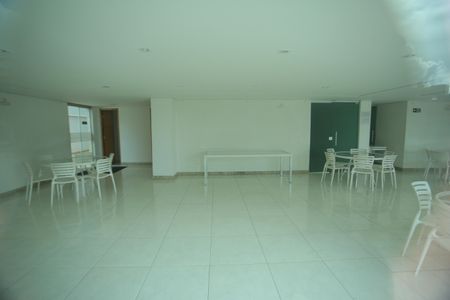 Apartamento para alugar com 71m², 2 quartos e 2 vagasArea comum