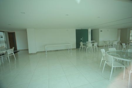 Apartamento para alugar com 71m², 2 quartos e 2 vagasArea comum