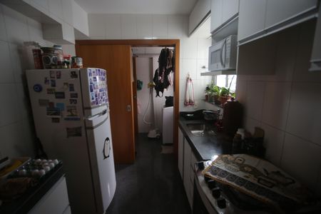 Apartamento para alugar com 71m², 2 quartos e 2 vagasCozinha