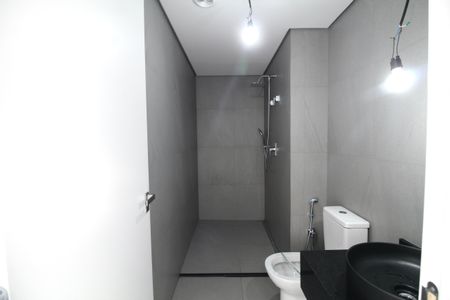 Studio à venda com 42m², 1 quarto e 1 vaga Studio à venda com 42m², 1 quarto e 1 vagaBanheiro