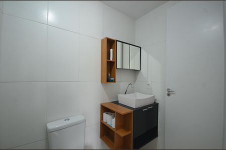 Apartamento para alugar com 42m², 2 quartos e sem vagaBanheiro