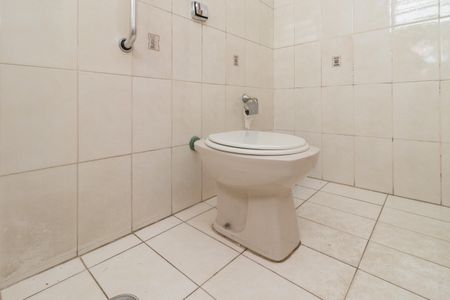 Casa para alugar com 100m², 2 quartos e 3 vagasBanheiro Social