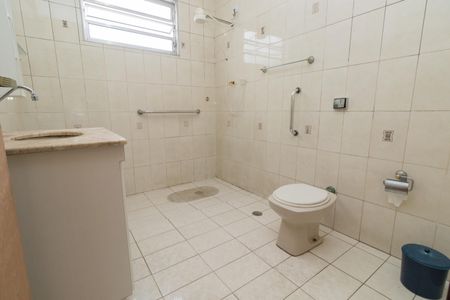 Casa para alugar com 100m², 2 quartos e 3 vagasBanheiro Social