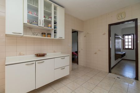 Casa para alugar com 100m², 2 quartos e 3 vagasCozinha