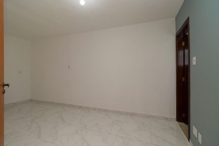 Suíte de casa para alugar com 2 quartos, 100m² em Vila Antonieta, São Paulo