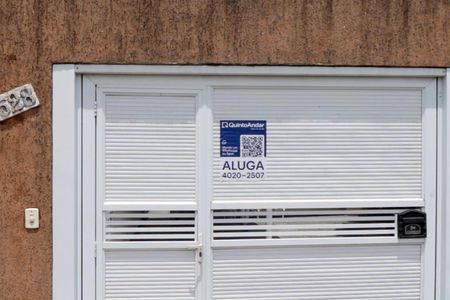 Casa para alugar com 100m², 2 quartos e 3 vagasFachada