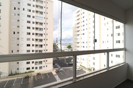 Sala de apartamento para alugar com 2 quartos, 50m² em Morada da Colina, Uberlândia