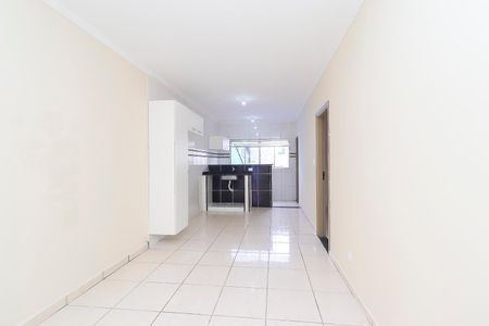 Sala de casa para alugar com 1 quarto, 50m² em Vila Paranagua, São Paulo