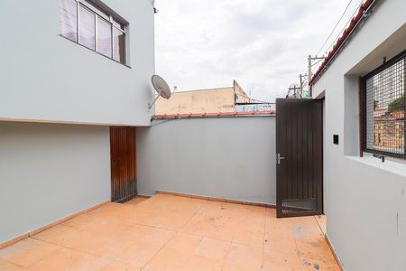 Casa para alugar com 50m², 1 quarto e 1 vagaÁrea externa