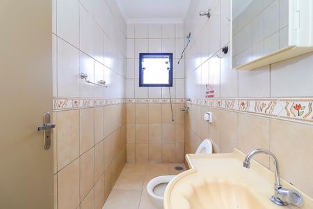 Banheiro de casa para alugar com 1 quarto, 50m² em Vila Paranagua, São Paulo