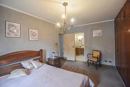 Casa à venda com 397m², 3 quartos e 4 vagasQuarto Suíte