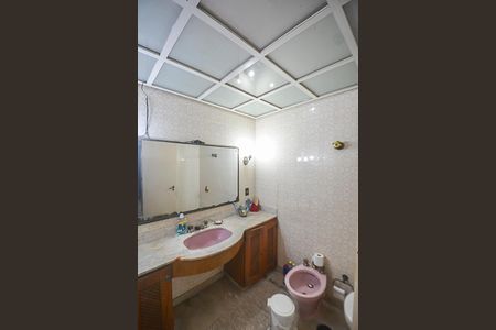 Casa à venda com 397m², 3 quartos e 4 vagasBanheiro