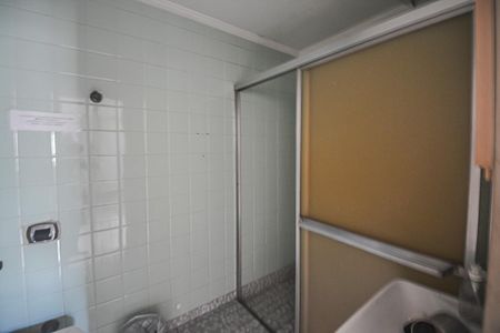 Casa à venda com 397m², 3 quartos e 4 vagasBanheiro de serviço 2