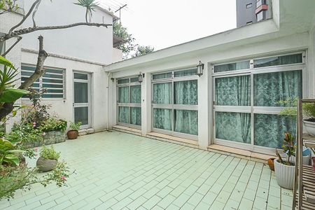 Casa à venda com 397m², 3 quartos e 4 vagasJardim de Inverno