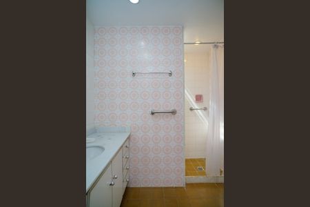 Apartamento à venda com 75m², 2 quartos e 1 vagaBanheiro Social