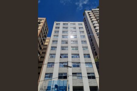 Apartamento à venda com 75m², 2 quartos e 1 vagaFachada