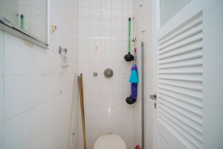 Apartamento à venda com 75m², 2 quartos e 1 vagaBanheiro de serviço