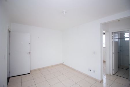 Sala de apartamento à venda com 2 quartos, 46m² em Alvorada, Contagem