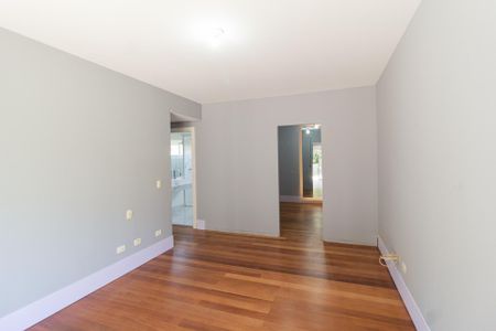 Casa de condomínio para alugar com 494m², 4 quartos e 5 vagasSuíte 4