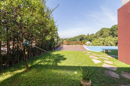 Casa de condomínio para alugar com 494m², 4 quartos e 5 vagasQuintal