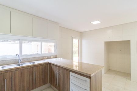 Casa de condomínio para alugar com 494m², 4 quartos e 5 vagasCozinha