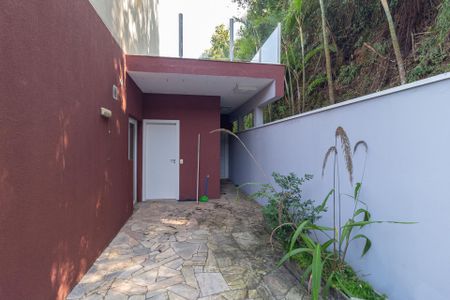 Casa de condomínio para alugar com 494m², 4 quartos e 5 vagasQuintal
