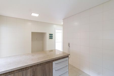 Casa de condomínio para alugar com 494m², 4 quartos e 5 vagasCozinha