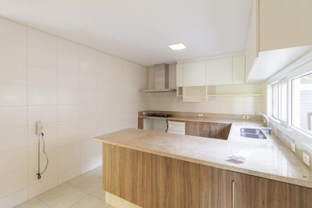 Casa de condomínio para alugar com 494m², 4 quartos e 5 vagasCozinha