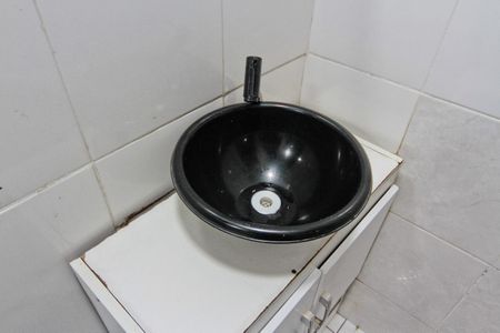 Banheiro de kitnet/studio para alugar com 1 quarto, 32m² em Santana, São Paulo