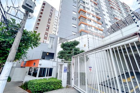 Apartamento para alugar com 50m², 2 quartos e 1 vagaFachada com Plaquinha