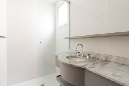 Apartamento à venda com 76m², 3 quartos e 1 vaga Apartamento à venda com 76m², 3 quartos e 1 vagaBanheiro da Suíte