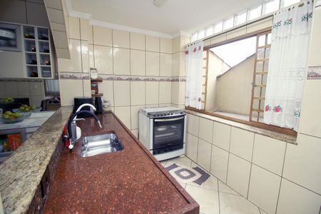 Apartamento à venda com 92m², 2 quartos e sem vagaCozinha