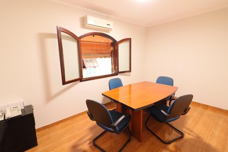 Casa à venda com 219m², 4 quartos e 4 vagasQuarto 4