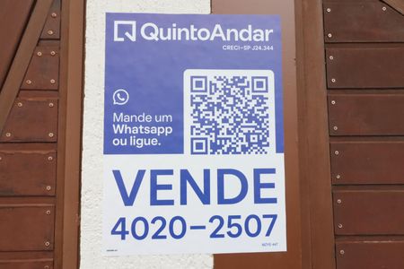 Casa à venda com 219m², 4 quartos e 4 vagasPlaca