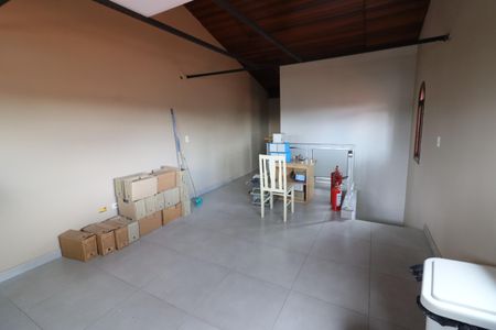 Casa à venda com 219m², 4 quartos e 4 vagasSuíte 3