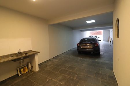 Casa à venda com 219m², 4 quartos e 4 vagasGaragem