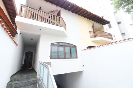 Casa à venda com 219m², 4 quartos e 4 vagasGaragem