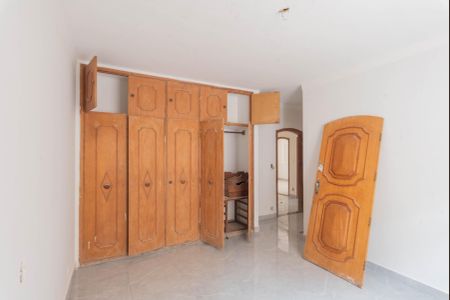 Casa à venda com 280m², 4 quartos e 3 vagas Casa à venda com 280m², 4 quartos e 3 vagasSuíte 2