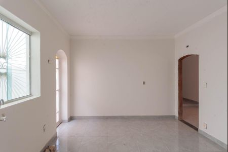 Casa à venda com 280m², 4 quartos e 3 vagas Casa à venda com 280m², 4 quartos e 3 vagasCozinha