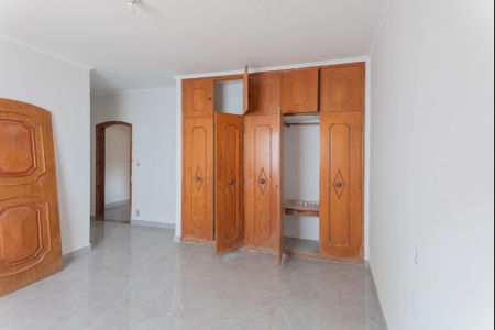 Casa à venda com 280m², 4 quartos e 3 vagas Casa à venda com 280m², 4 quartos e 3 vagasSuíte 1