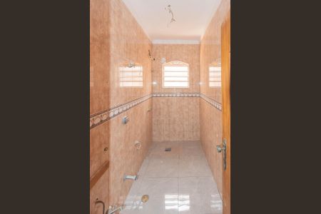 Casa à venda com 280m², 4 quartos e 3 vagas Casa à venda com 280m², 4 quartos e 3 vagasBanheiro da Suíte 2
