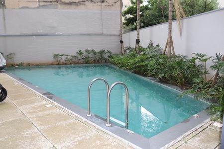 Studio para alugar com 27m², 1 quarto e sem vagaPiscina