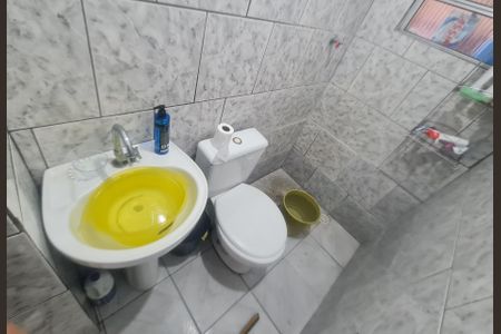 Casa à venda com 199m², 4 quartos e sem vagaBanheiro (casa 3)