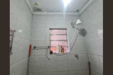 Casa à venda com 199m², 4 quartos e sem vagaBanheiro (casa 2)