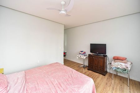 Suíte de casa à venda com 4 quartos, 167m² em Chacará da Pedras, Porto Alegre