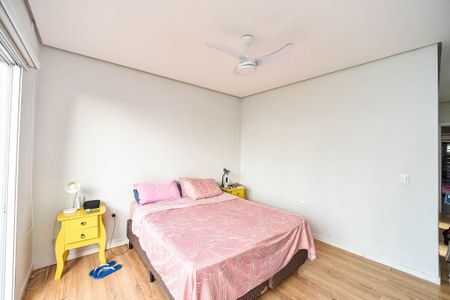 Casa à venda com 167m², 4 quartos e 2 vagasSuíte