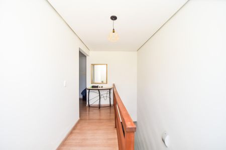 Casa à venda com 167m², 4 quartos e 2 vagasHall entre quartos