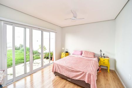 Casa à venda com 167m², 4 quartos e 2 vagasSuíte