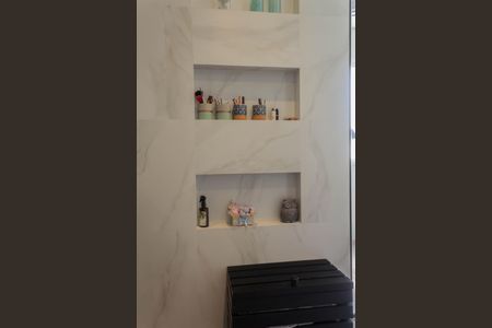 Apartamento à venda com 108m², 2 quartos e 2 vagasBanheiro da Suíte 1